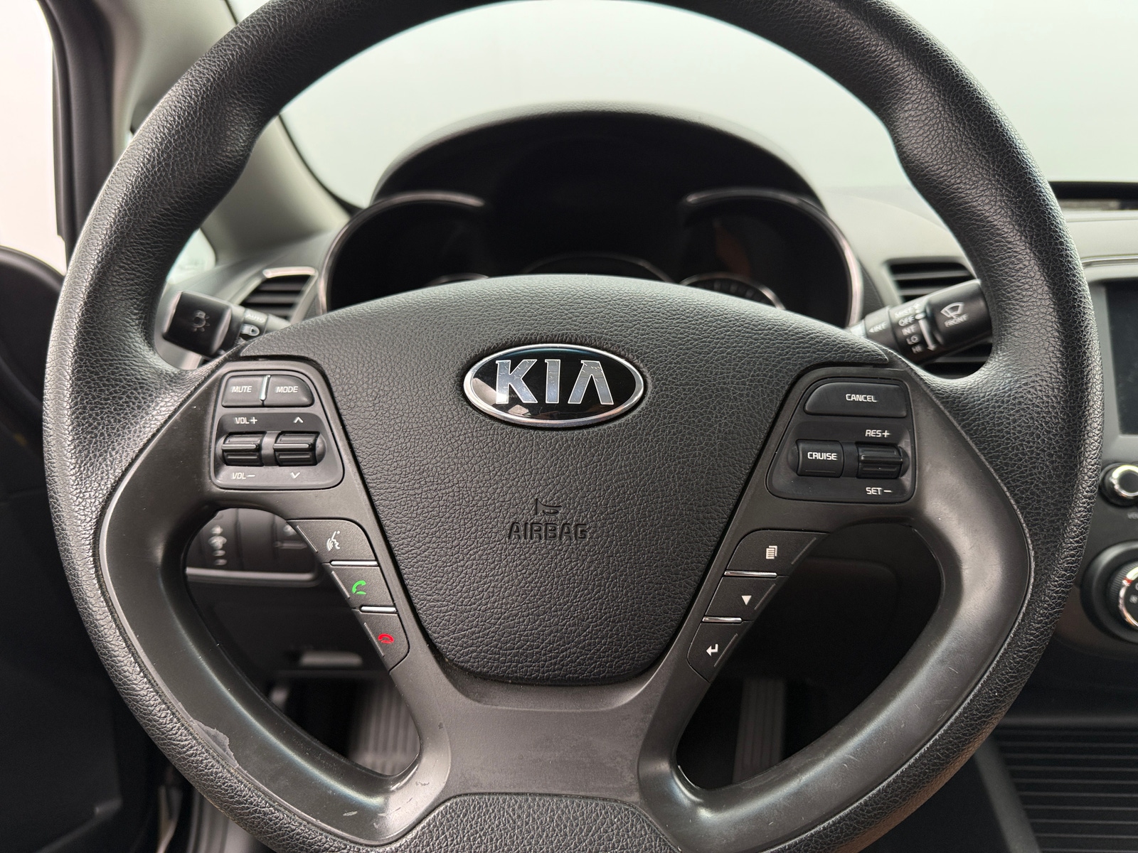 Thumbnail: 2018 Kia Forte - 5