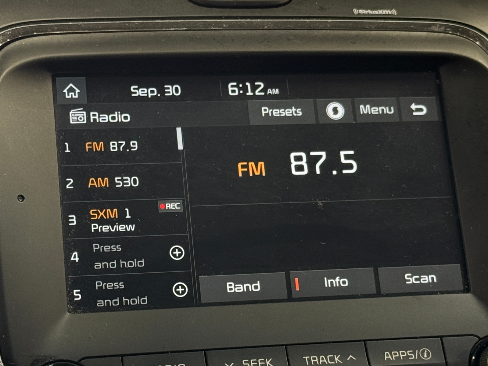 Thumbnail: 2018 Kia Forte - 4