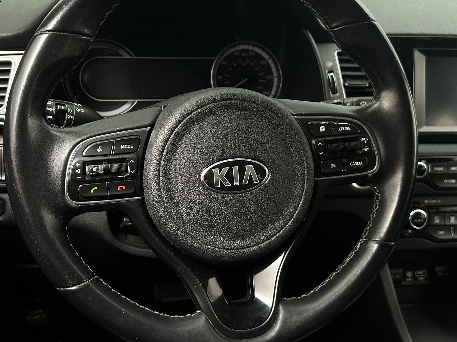 Thumbnail: 2017 Kia Niro - 5