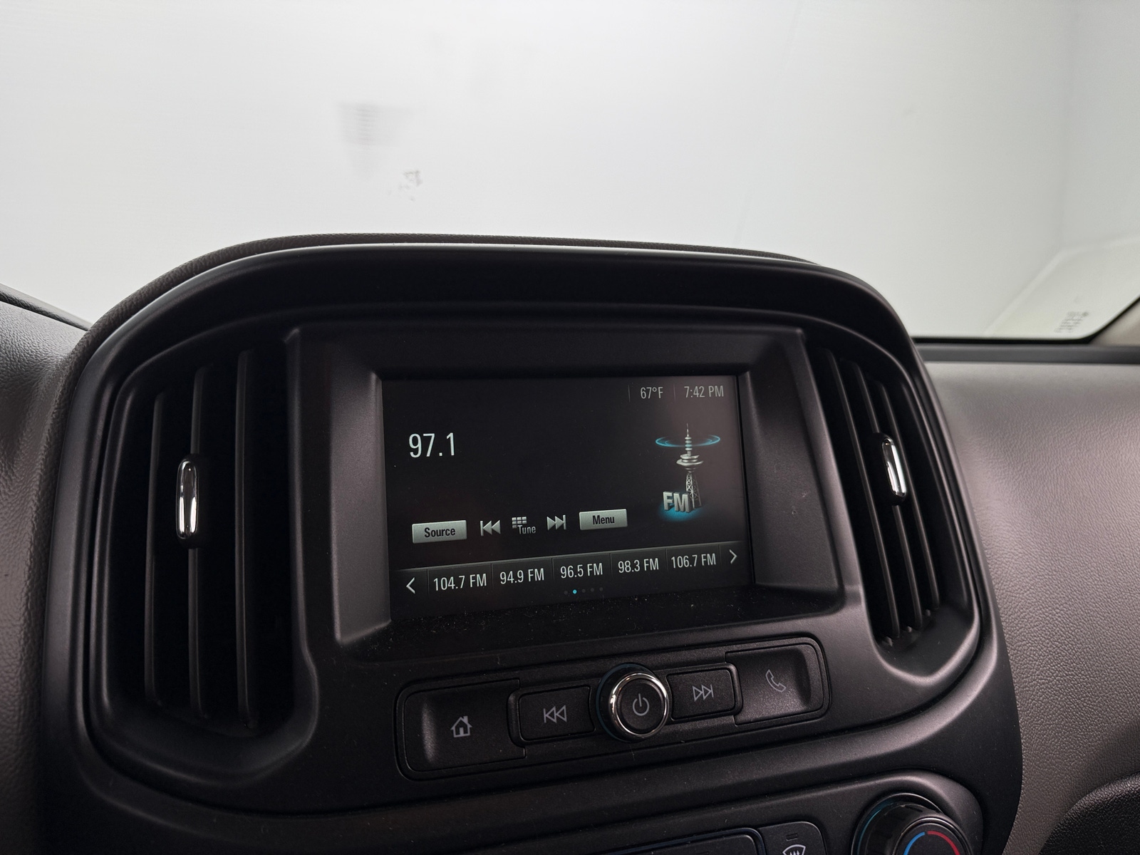 Thumbnail: 2018 Chevrolet Colorado - 4