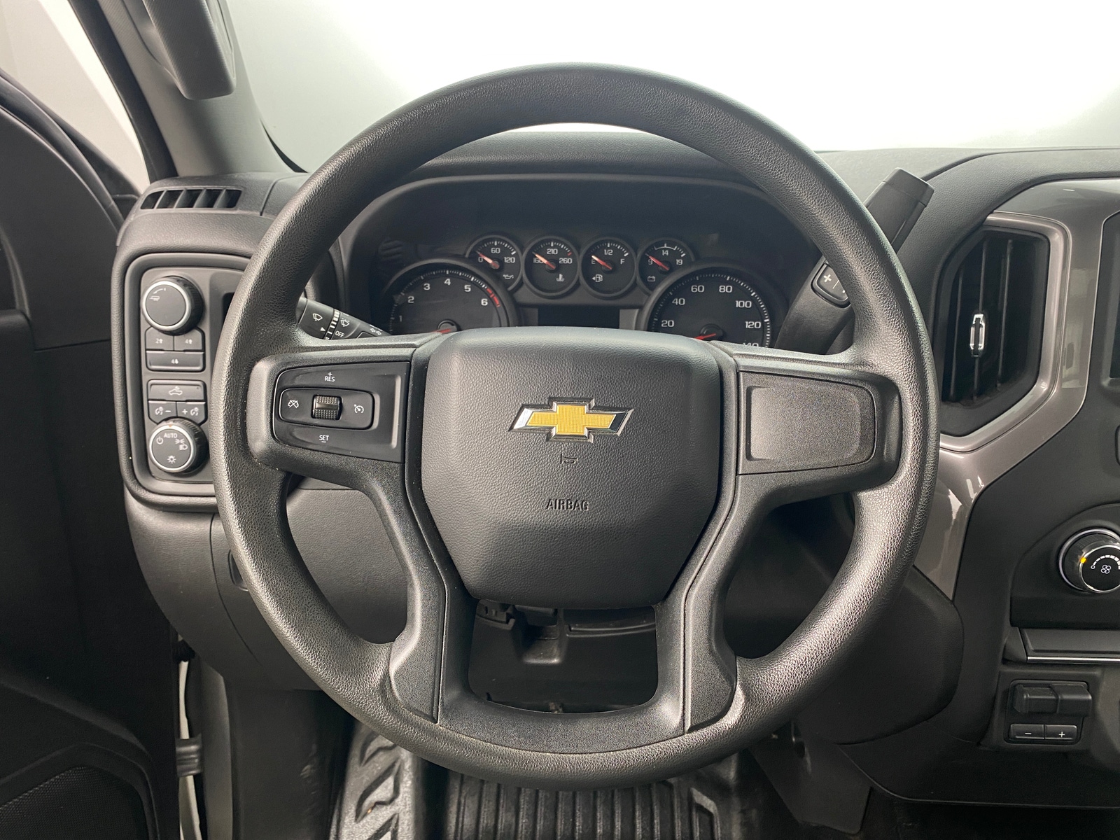 Thumbnail: 2023 Chevrolet Silverado 3500 - 5