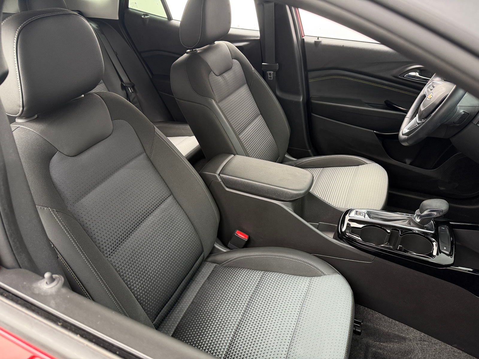 Thumbnail: 2024 Chevrolet Trax - 2