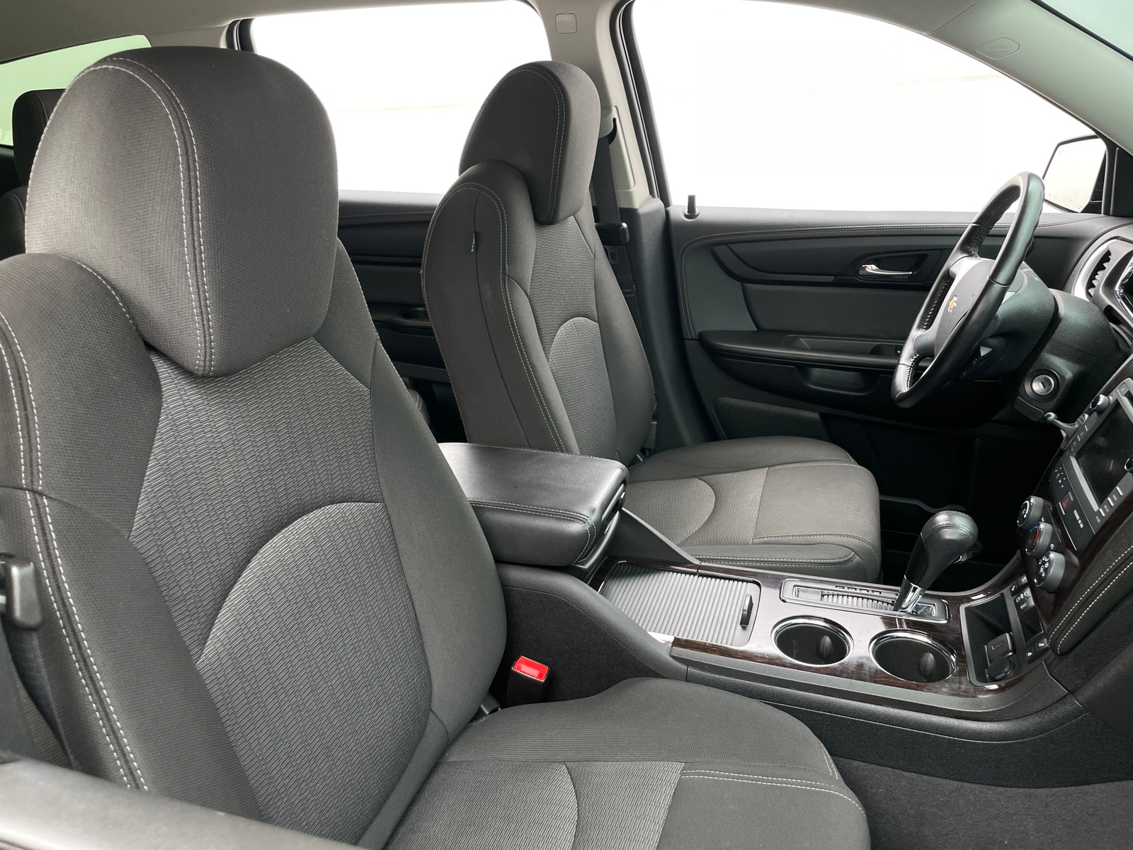 Thumbnail: 2017 Chevrolet Traverse - 2