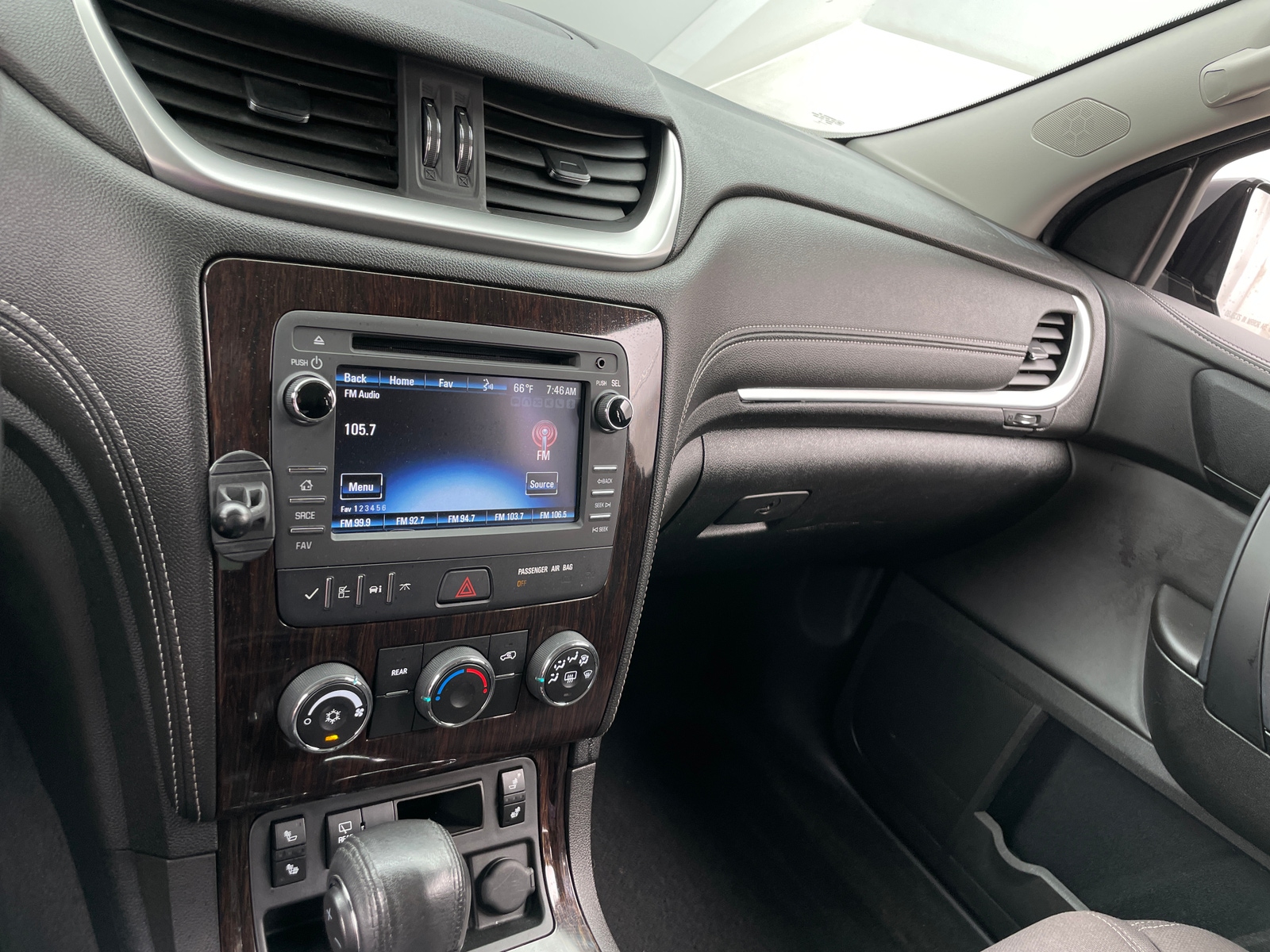 Thumbnail: 2017 Chevrolet Traverse - 4