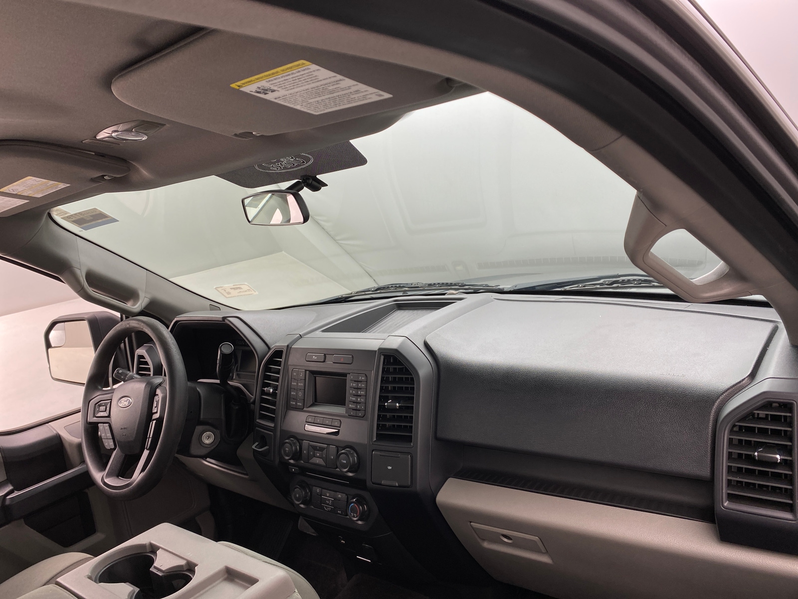 Thumbnail: 2016 Ford Econoline - 3