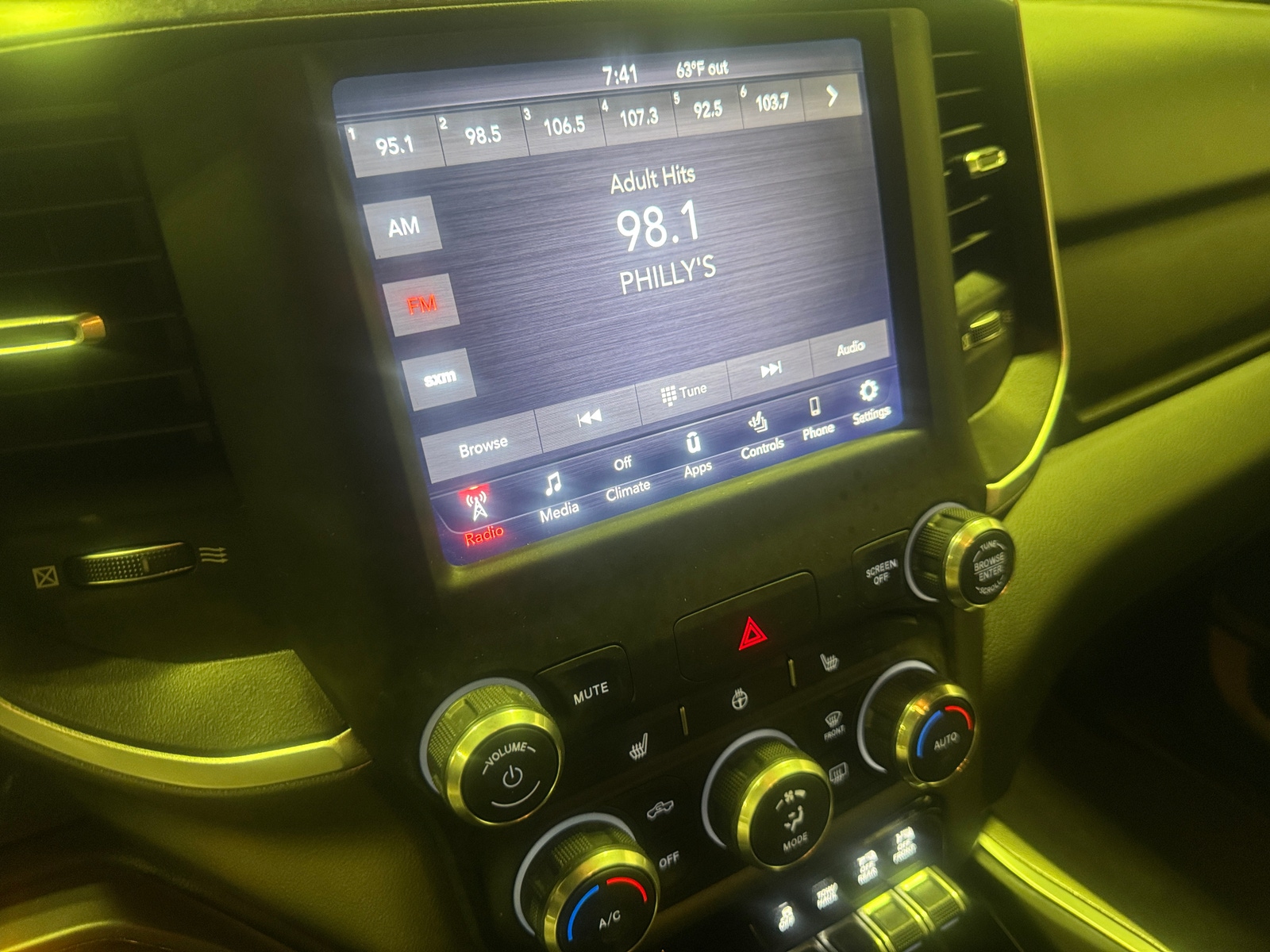 Thumbnail: 2019 RAM 1500 - 4