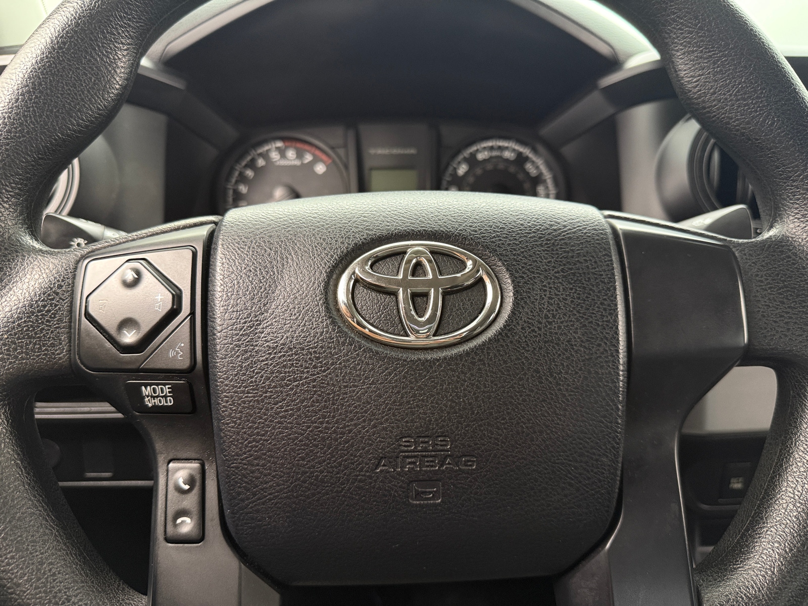 Thumbnail: 2017 Toyota Tacoma - 5