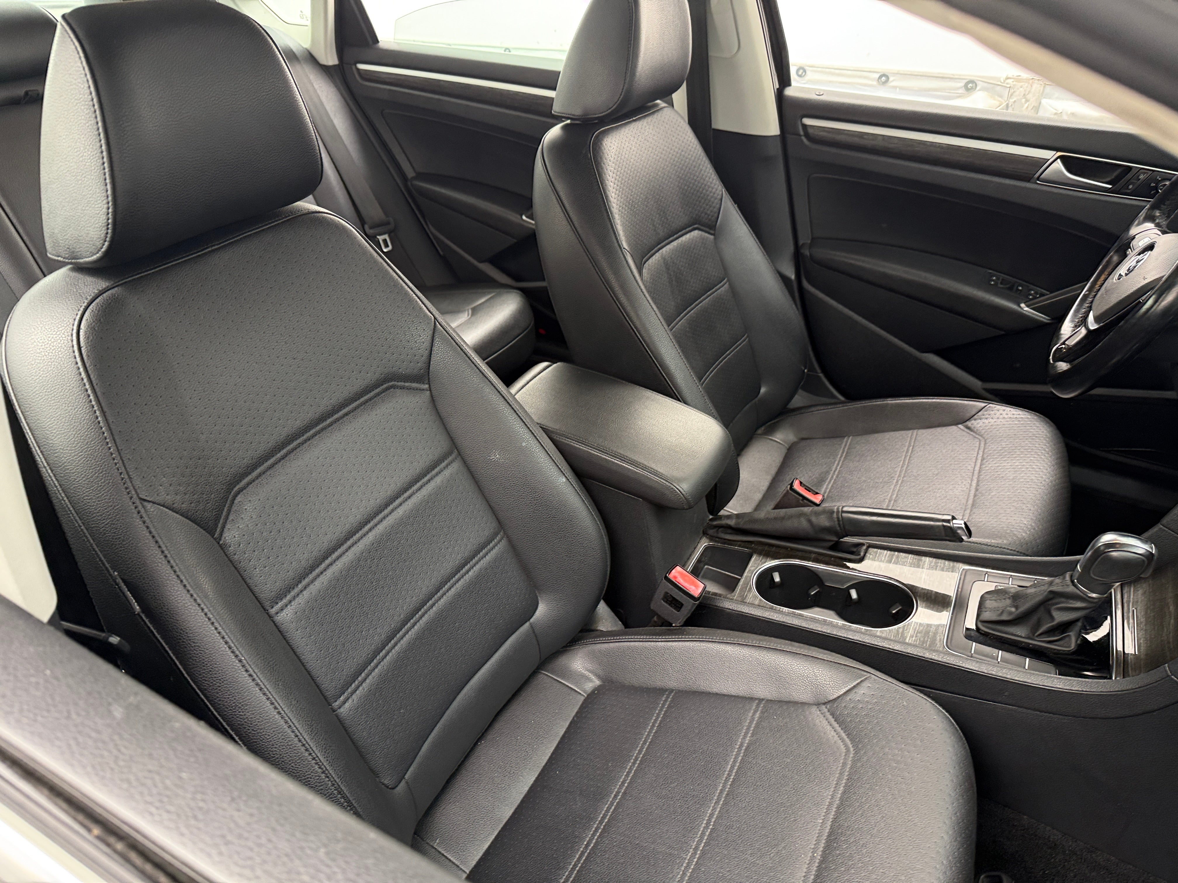 2016 Volkswagen Passat