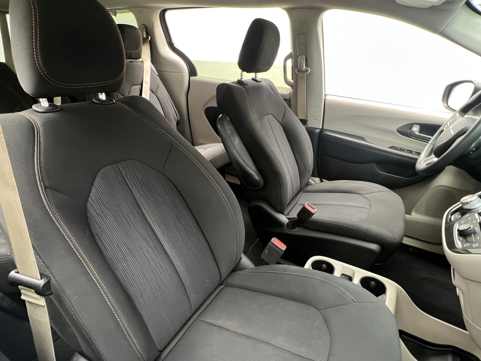 Thumbnail: 2018 Chrysler Pacifica - 2