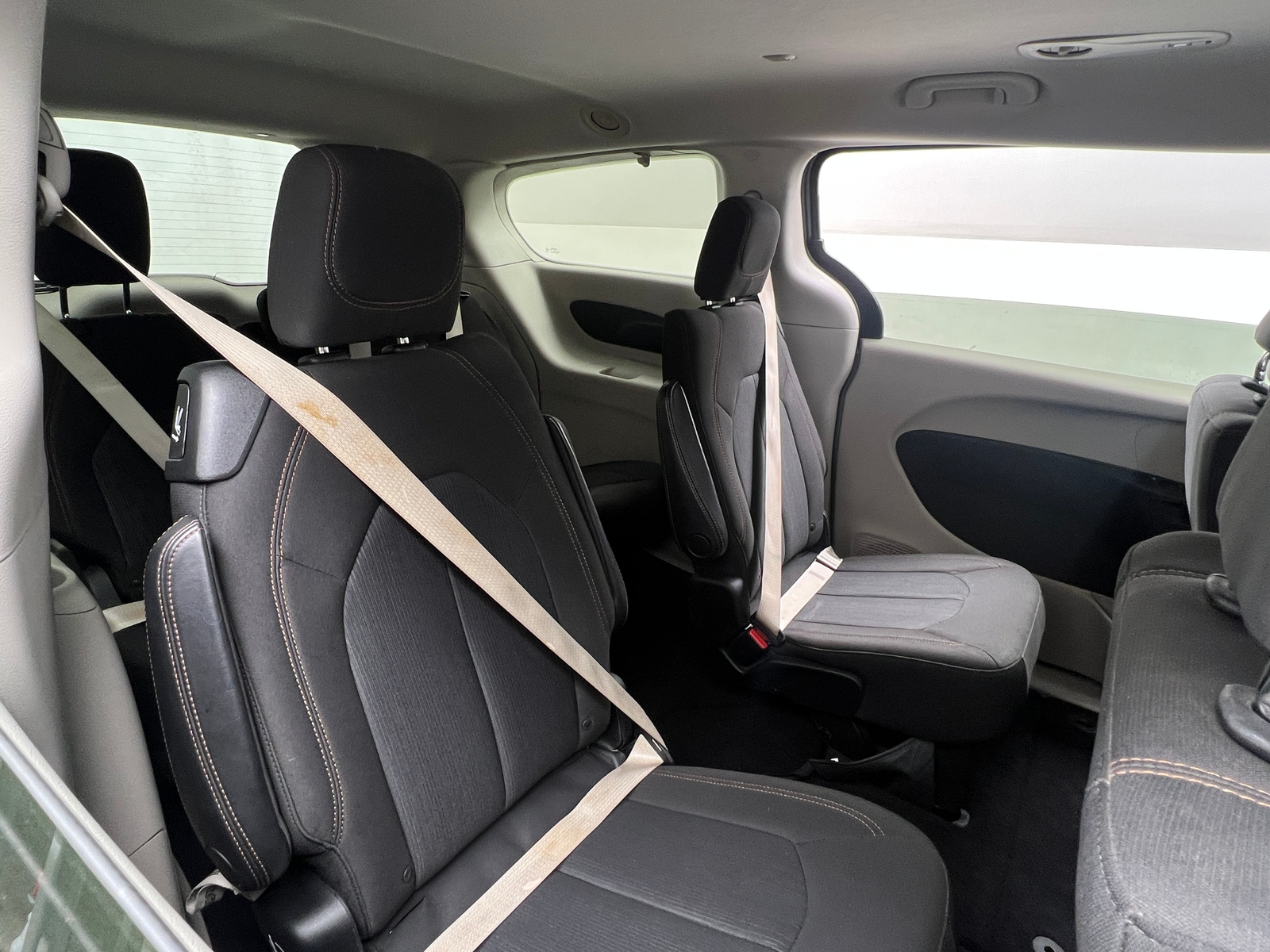Thumbnail: 2018 Chrysler Pacifica - 6