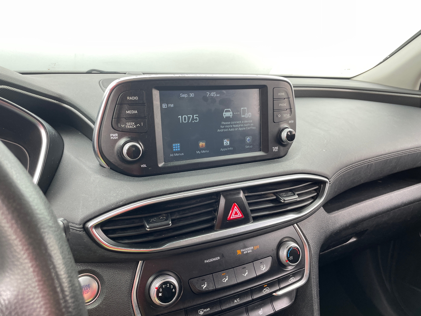 Thumbnail: 2019 Hyundai Santa Fe - 4