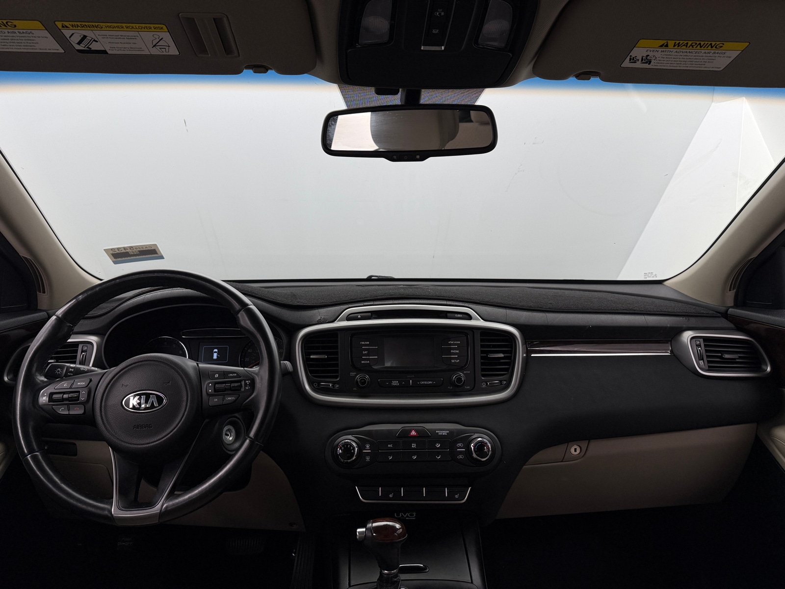 Thumbnail: 2016 Kia Sorento - 3