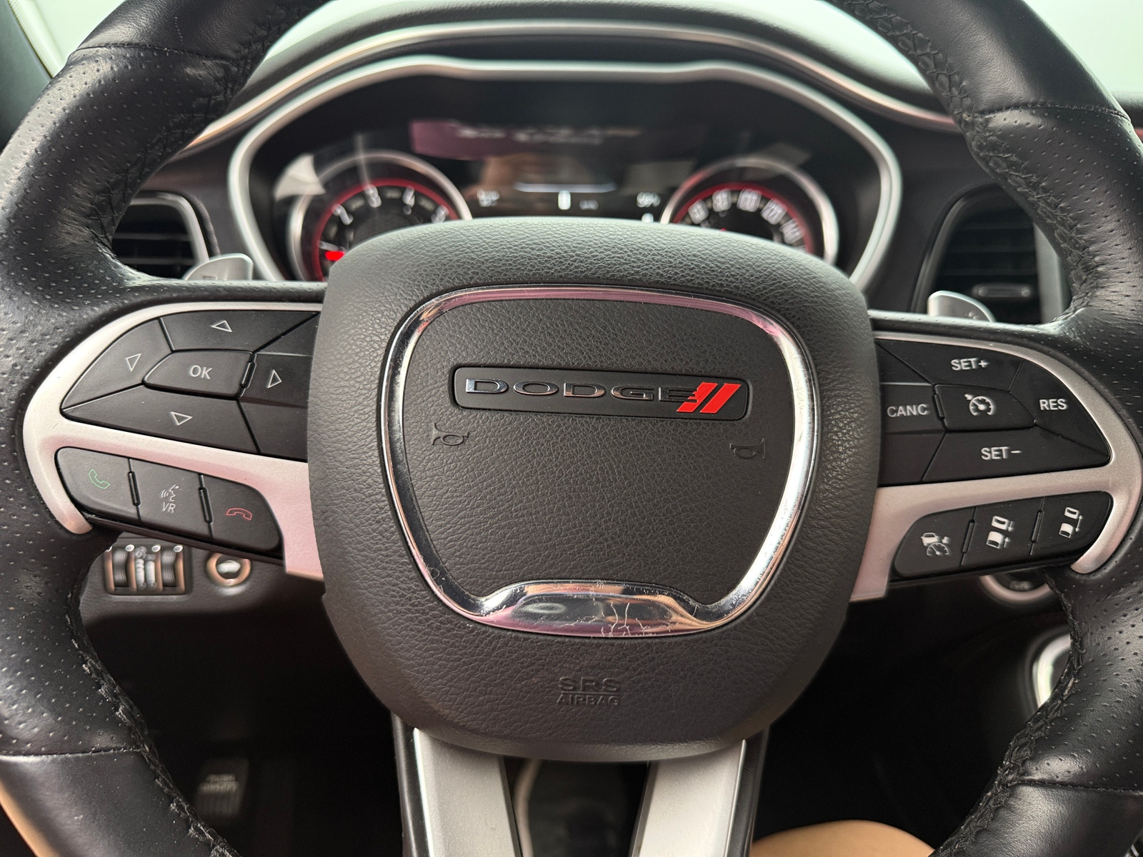 Thumbnail: 2016 Dodge Challenger - 4