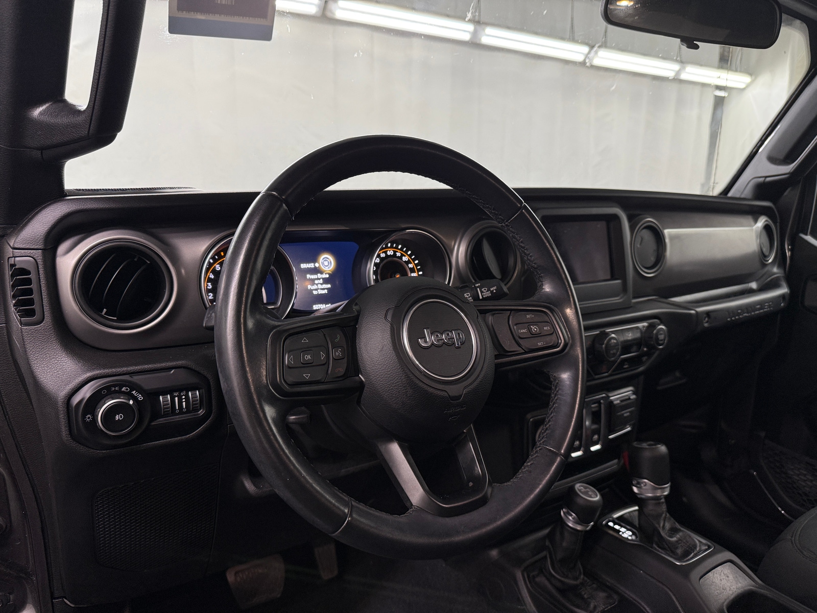 Thumbnail: 2021 Jeep Wrangler - 3