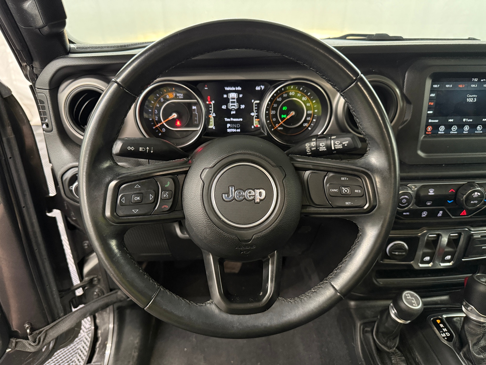 Thumbnail: 2021 Jeep Wrangler - 5