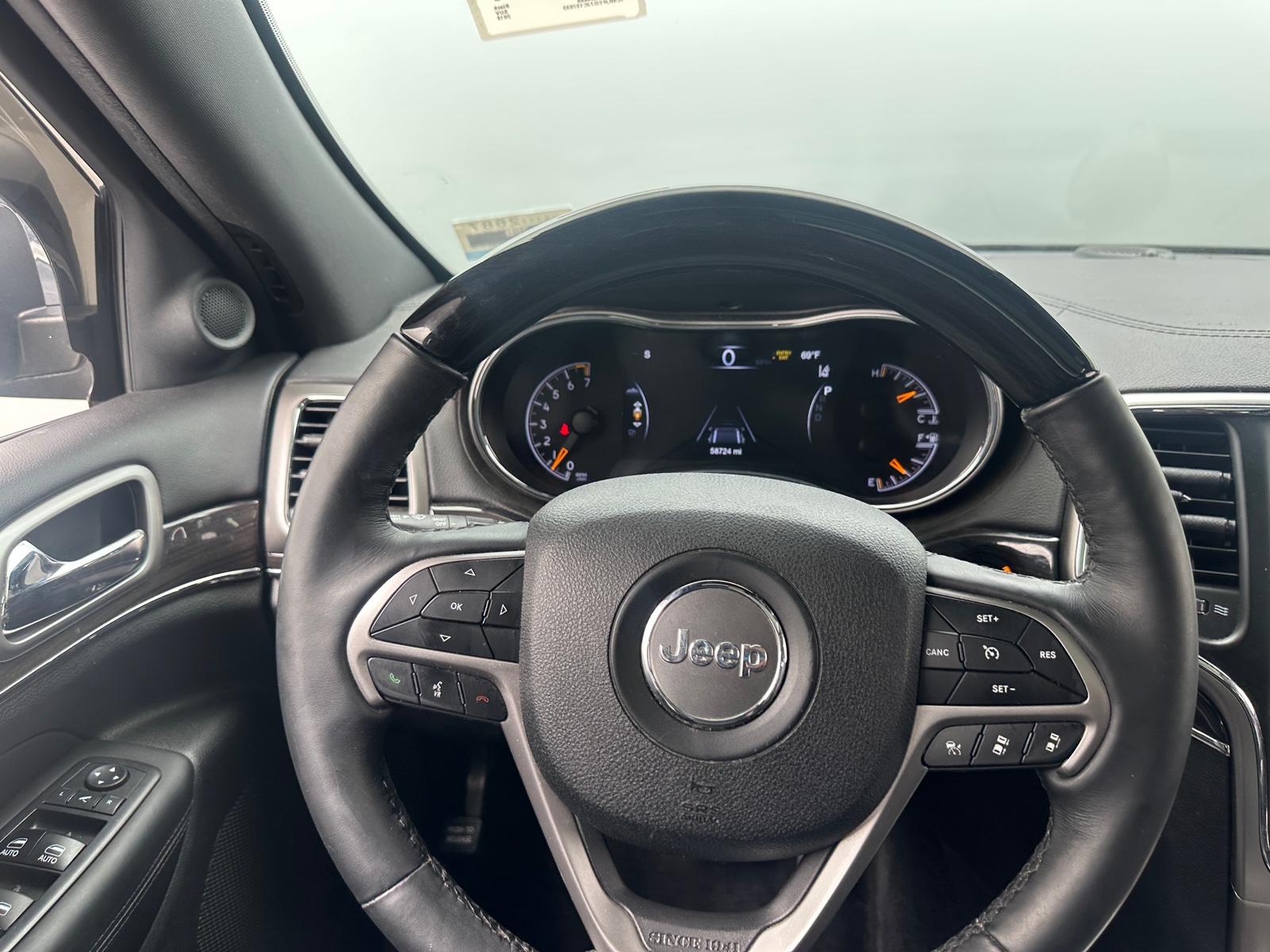 Thumbnail: 2018 Jeep Grand Cherokee - 4