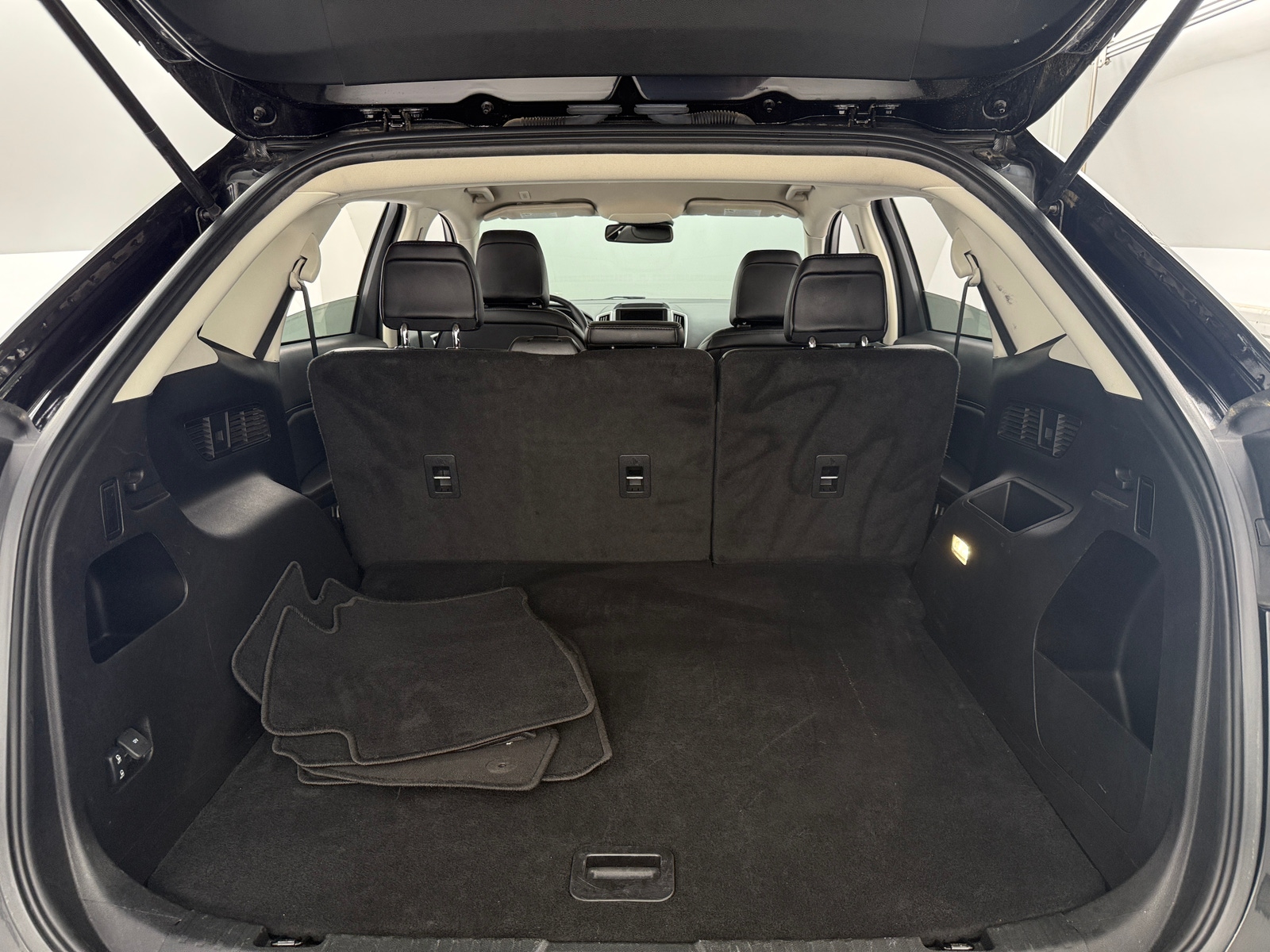 Thumbnail: 2024 Ford Edge - 6
