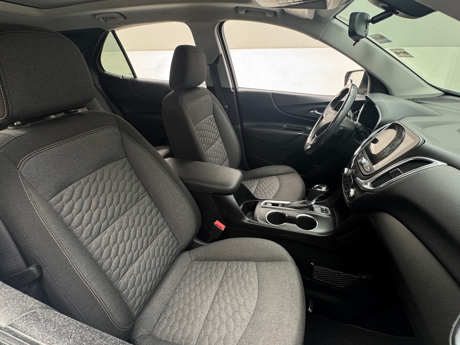 Thumbnail: 2018 Chevrolet Equinox - 2