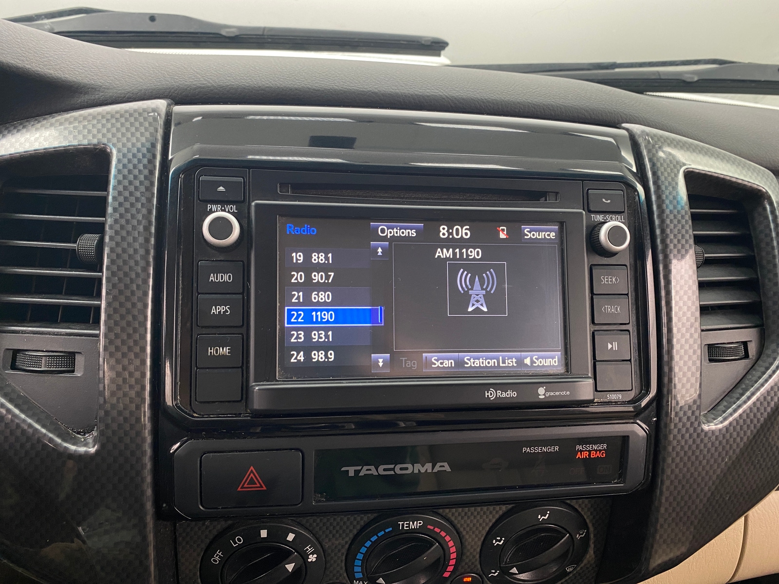 Thumbnail: 2015 Toyota Tacoma - 4