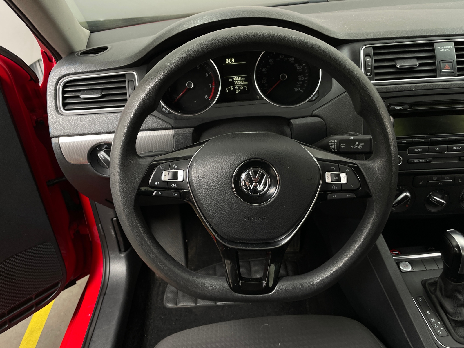 Thumbnail: 2015 Volkswagen Jetta - 5