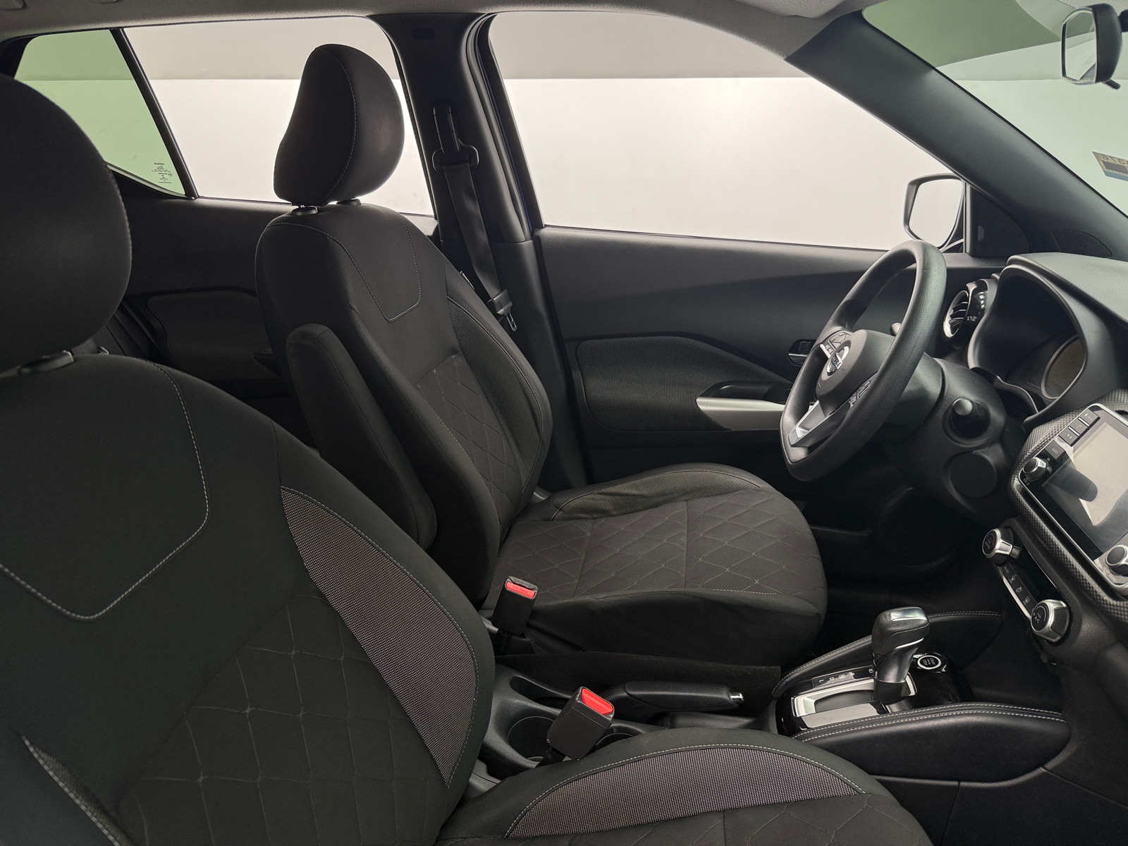 Thumbnail: 2020 Nissan Kicks - 2