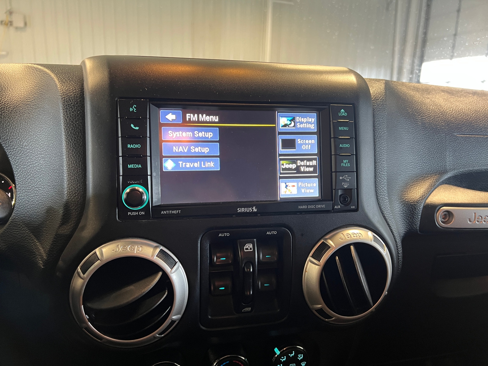 Thumbnail: 2017 Jeep Wrangler - 3