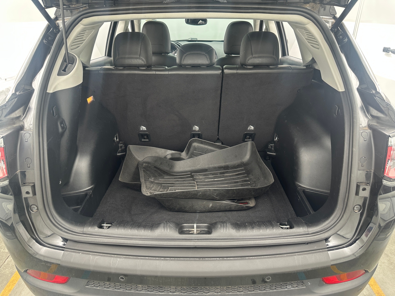 Thumbnail: 2019 Jeep Compass - 6
