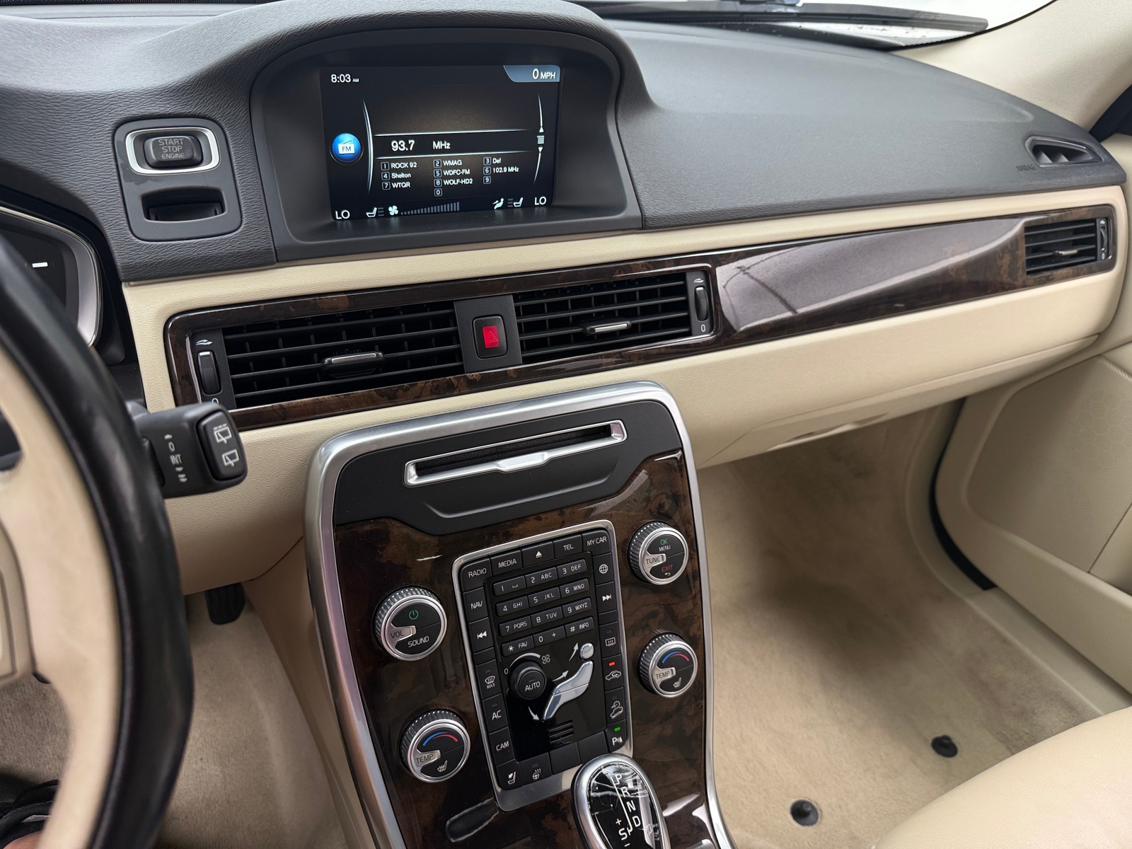 Thumbnail: 2016 Volvo XC70 - 3