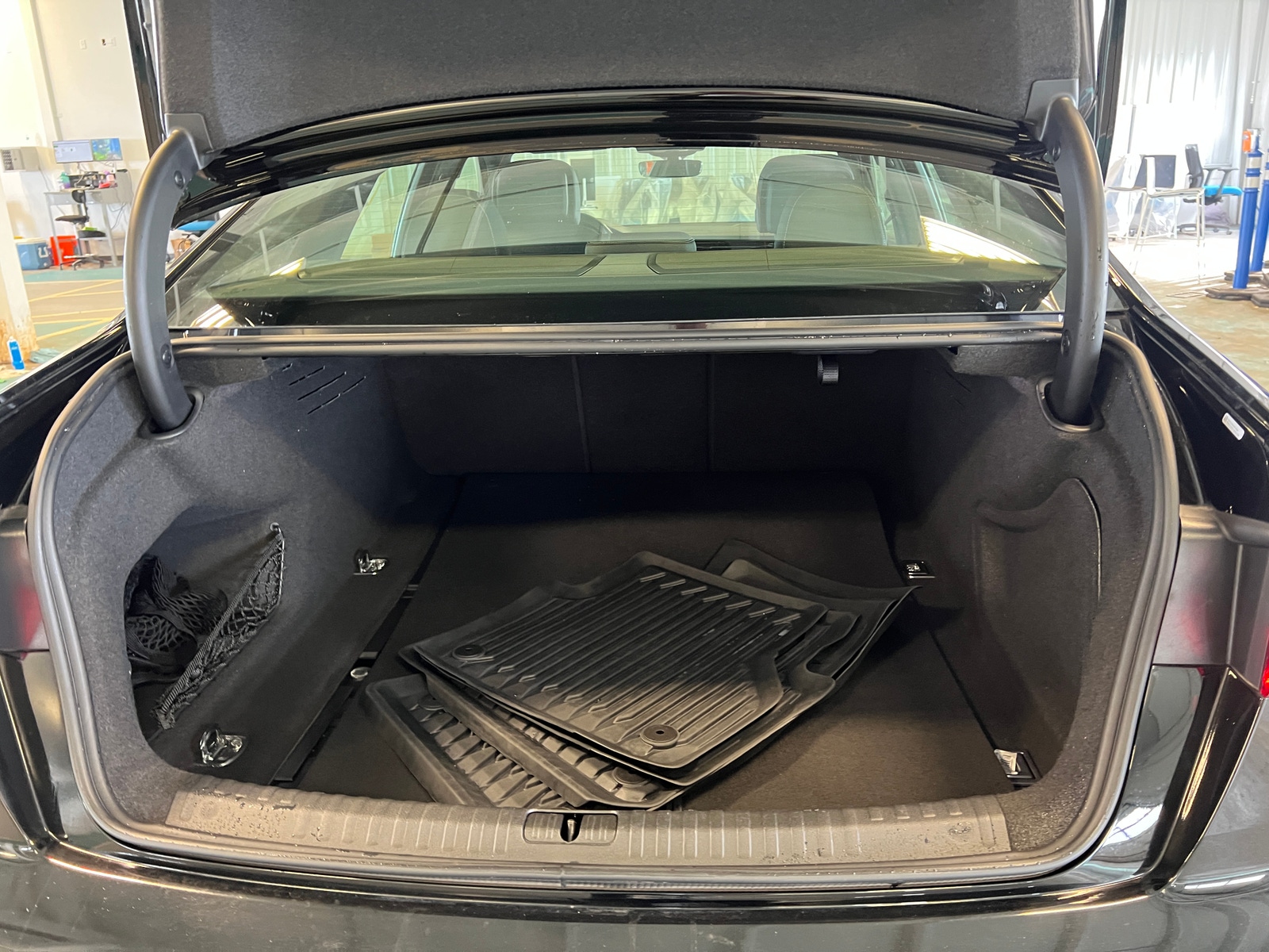 Thumbnail: 2019 Audi A6 - 6