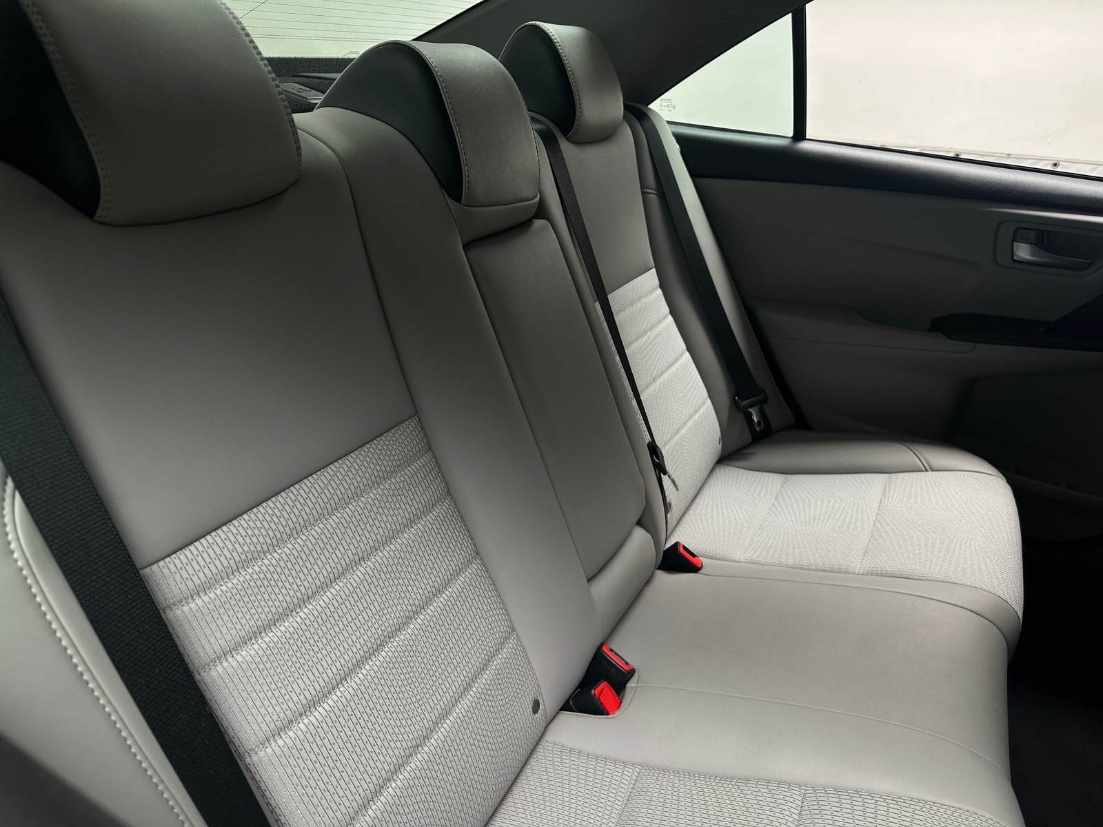 Thumbnail: 2016 Toyota Camry - 5