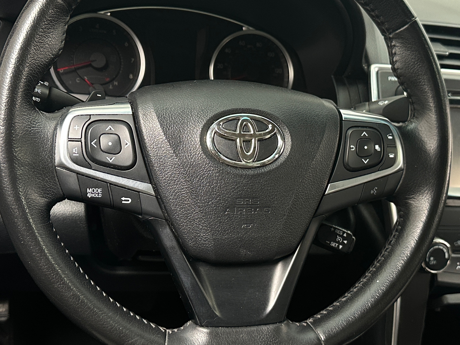 Thumbnail: 2016 Toyota Camry - 4