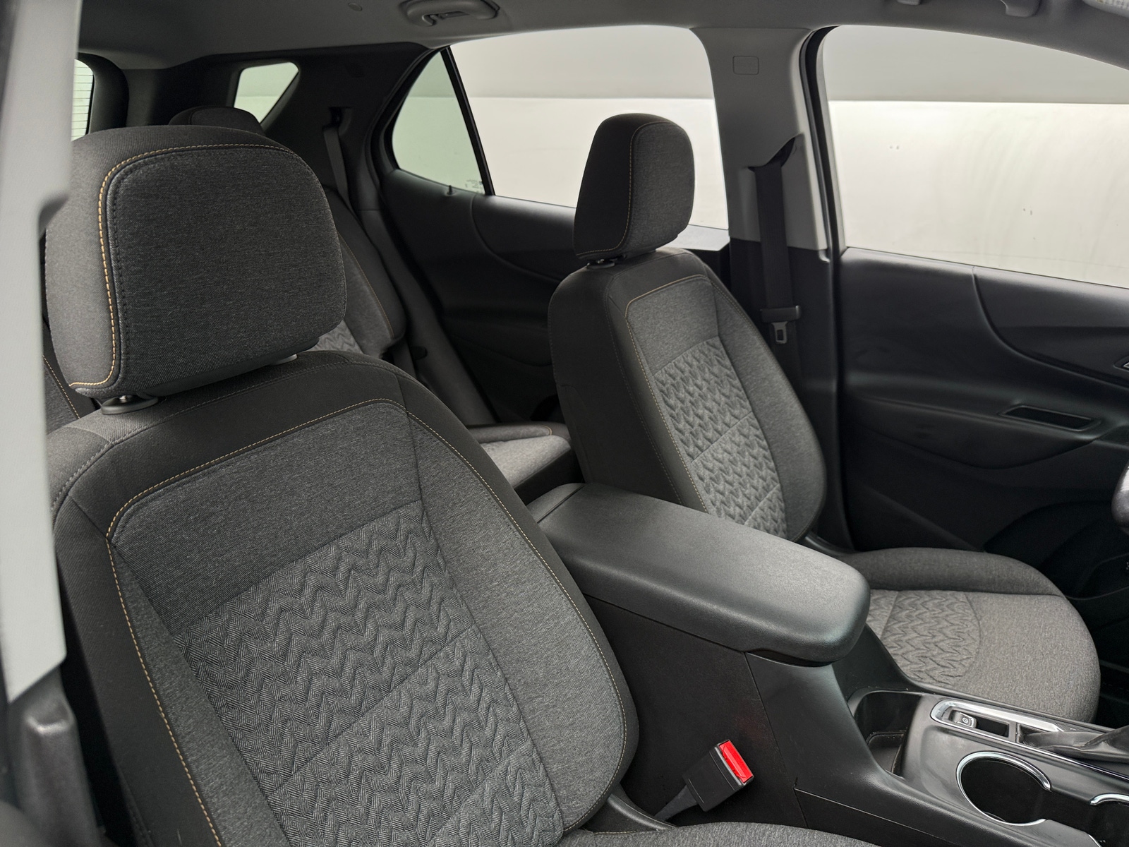 Thumbnail: 2022 Chevrolet Equinox - 2