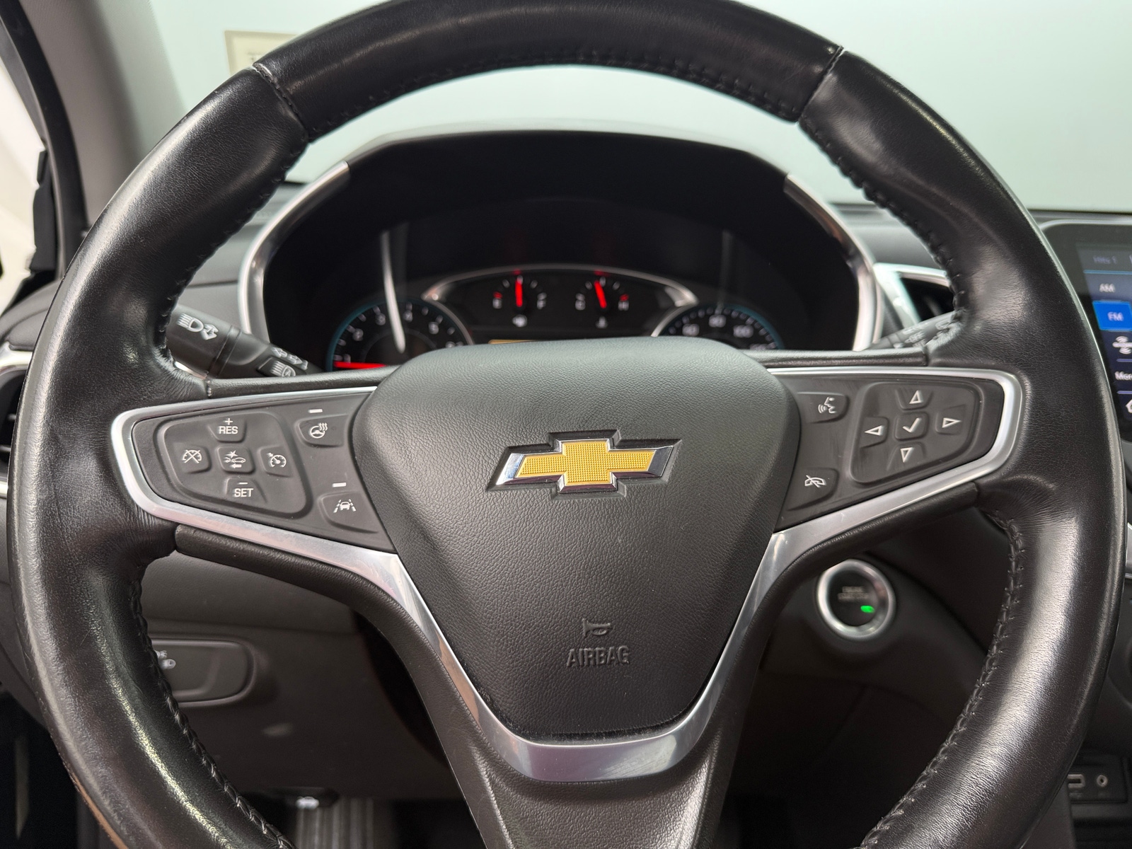 Thumbnail: 2022 Chevrolet Equinox - 5