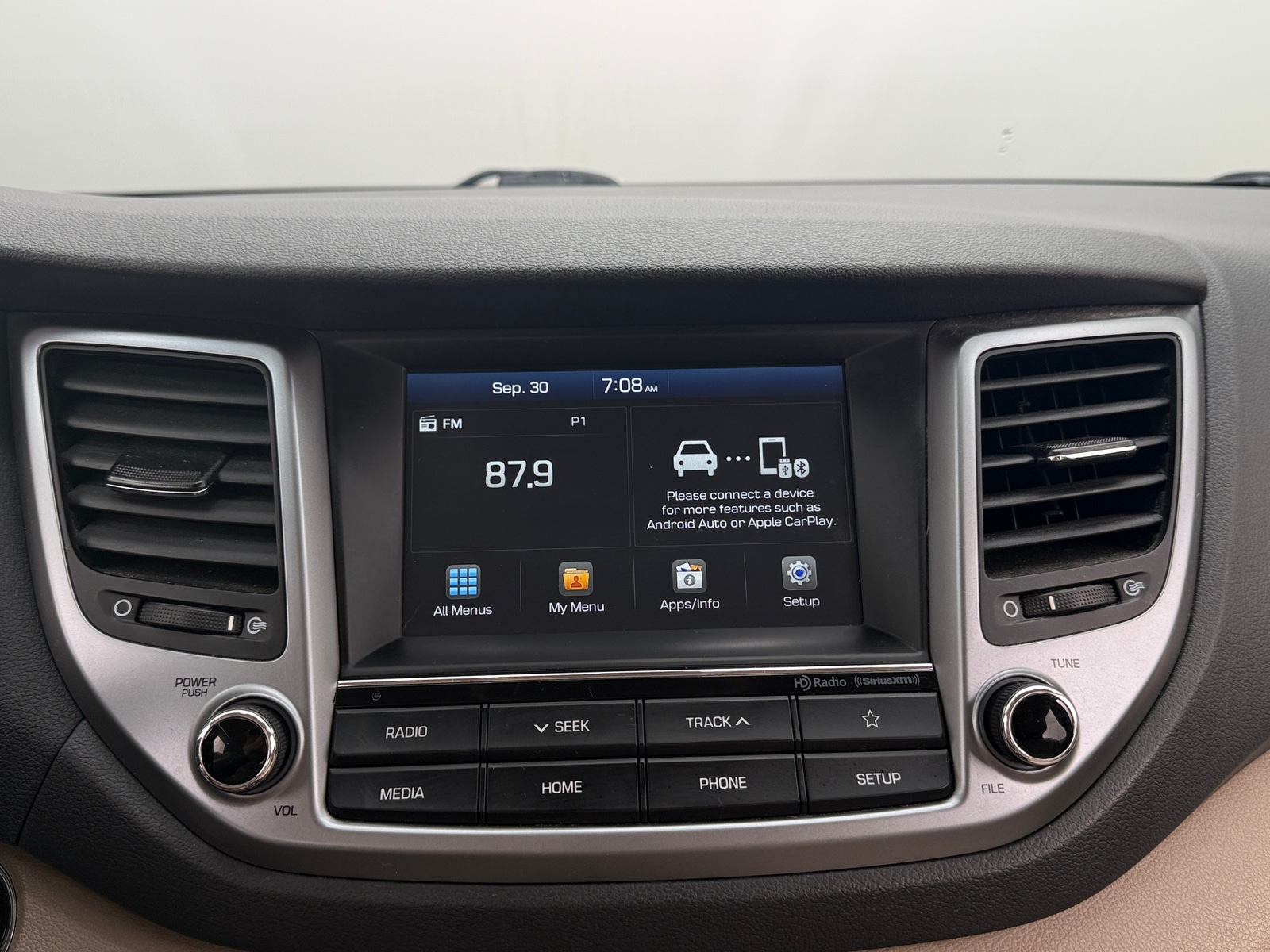 Thumbnail: 2018 Hyundai Tucson - 4