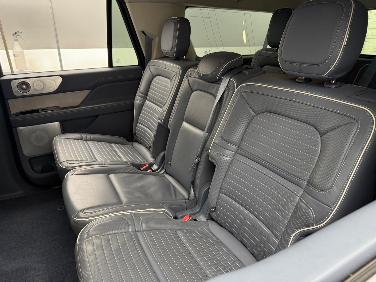 Thumbnail: 2021 Lincoln Navigator L - 5