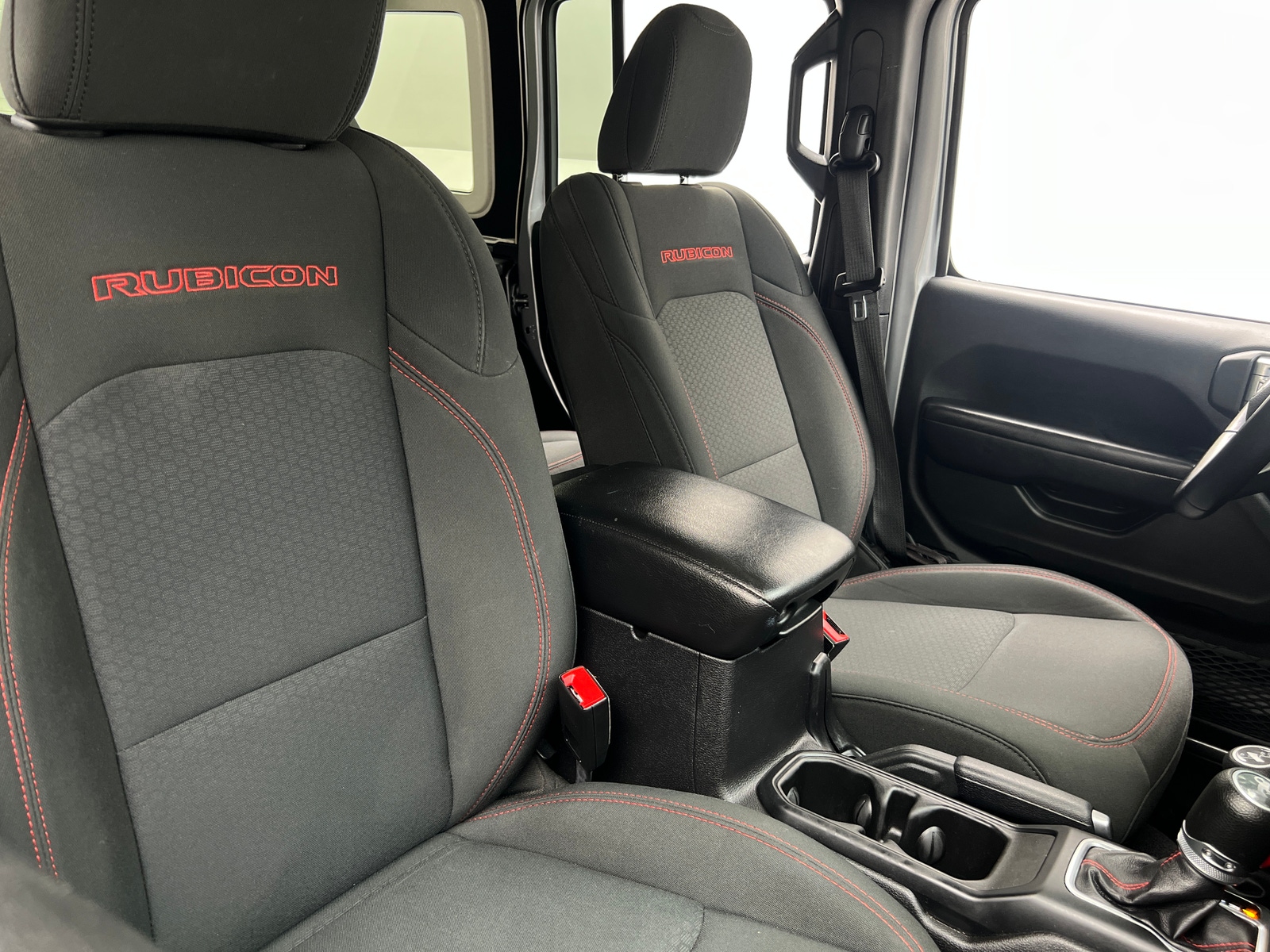 Thumbnail: 2019 Jeep Wrangler - 2