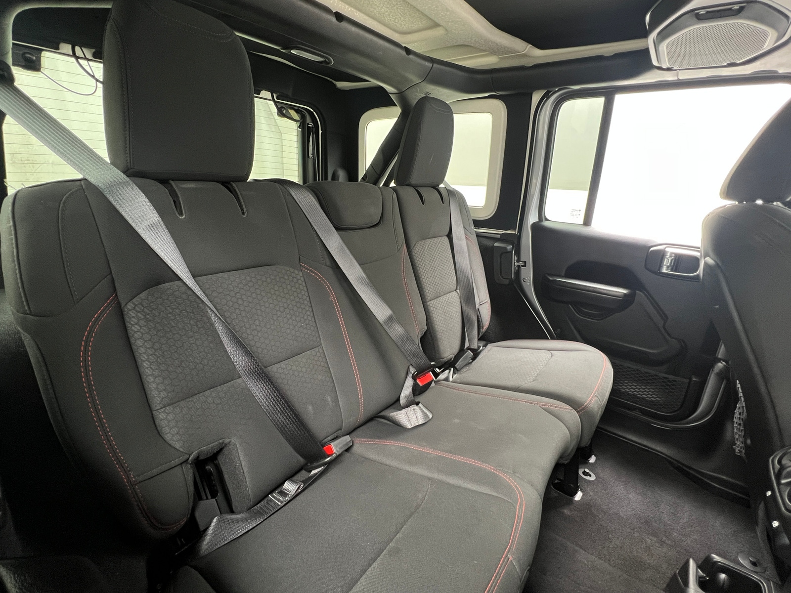 Thumbnail: 2019 Jeep Wrangler - 6
