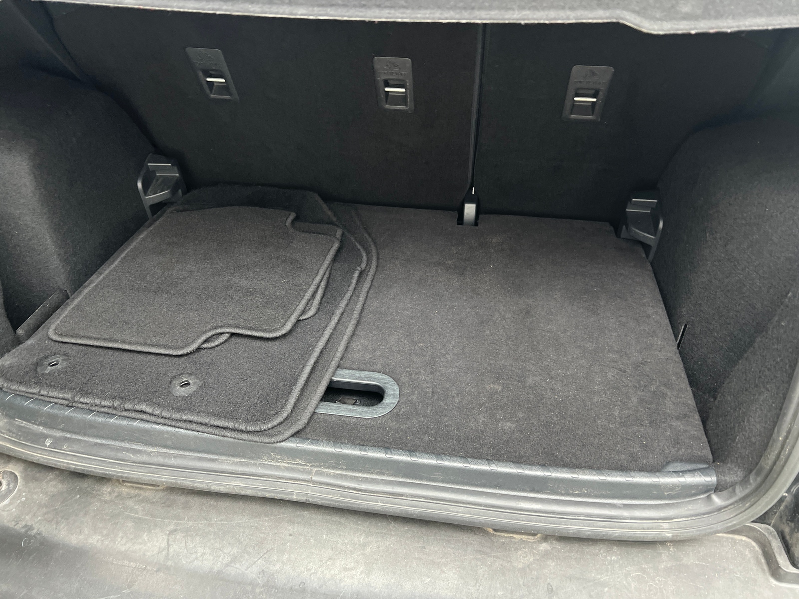 Thumbnail: 2019 Ford EcoSport - 7