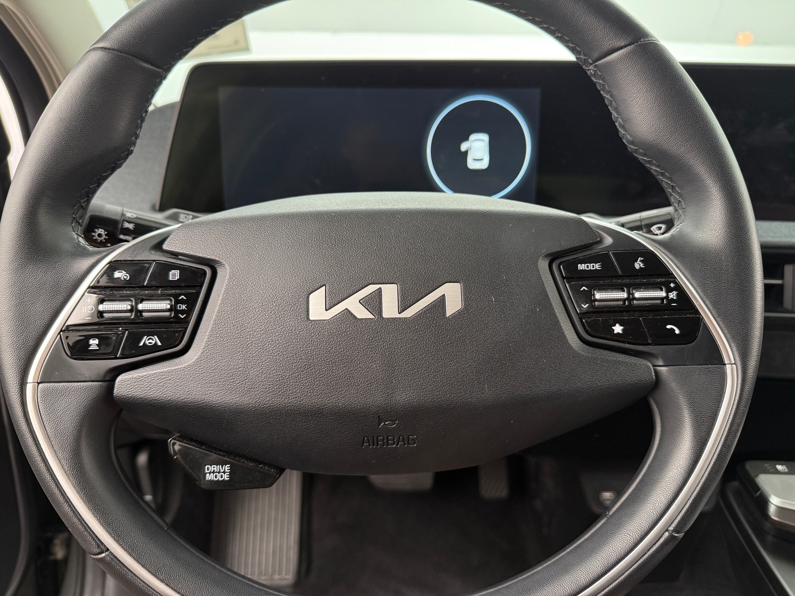 Thumbnail: 2024 Kia EV6 - 4