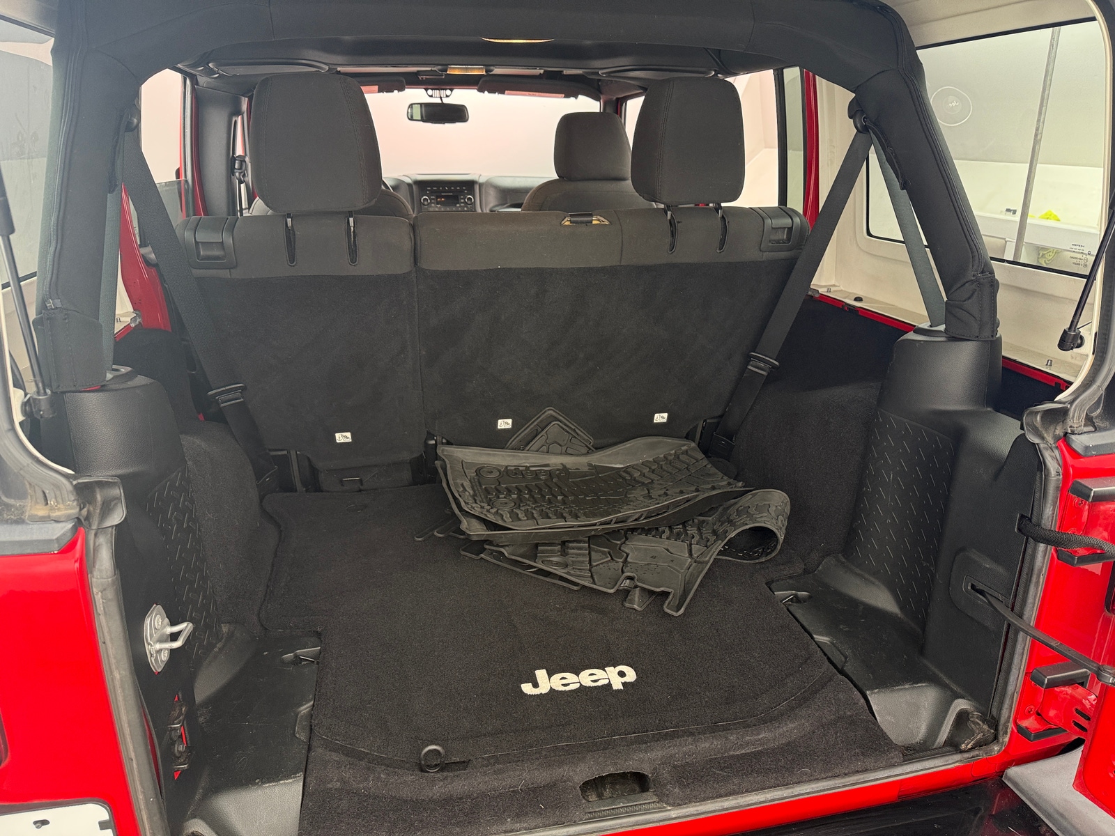 Thumbnail: 2017 Jeep Wrangler - 7