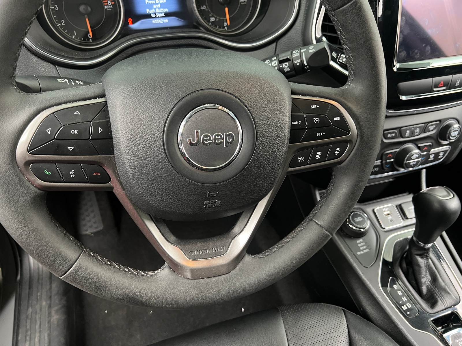 Thumbnail: 2022 Jeep Cherokee - 4