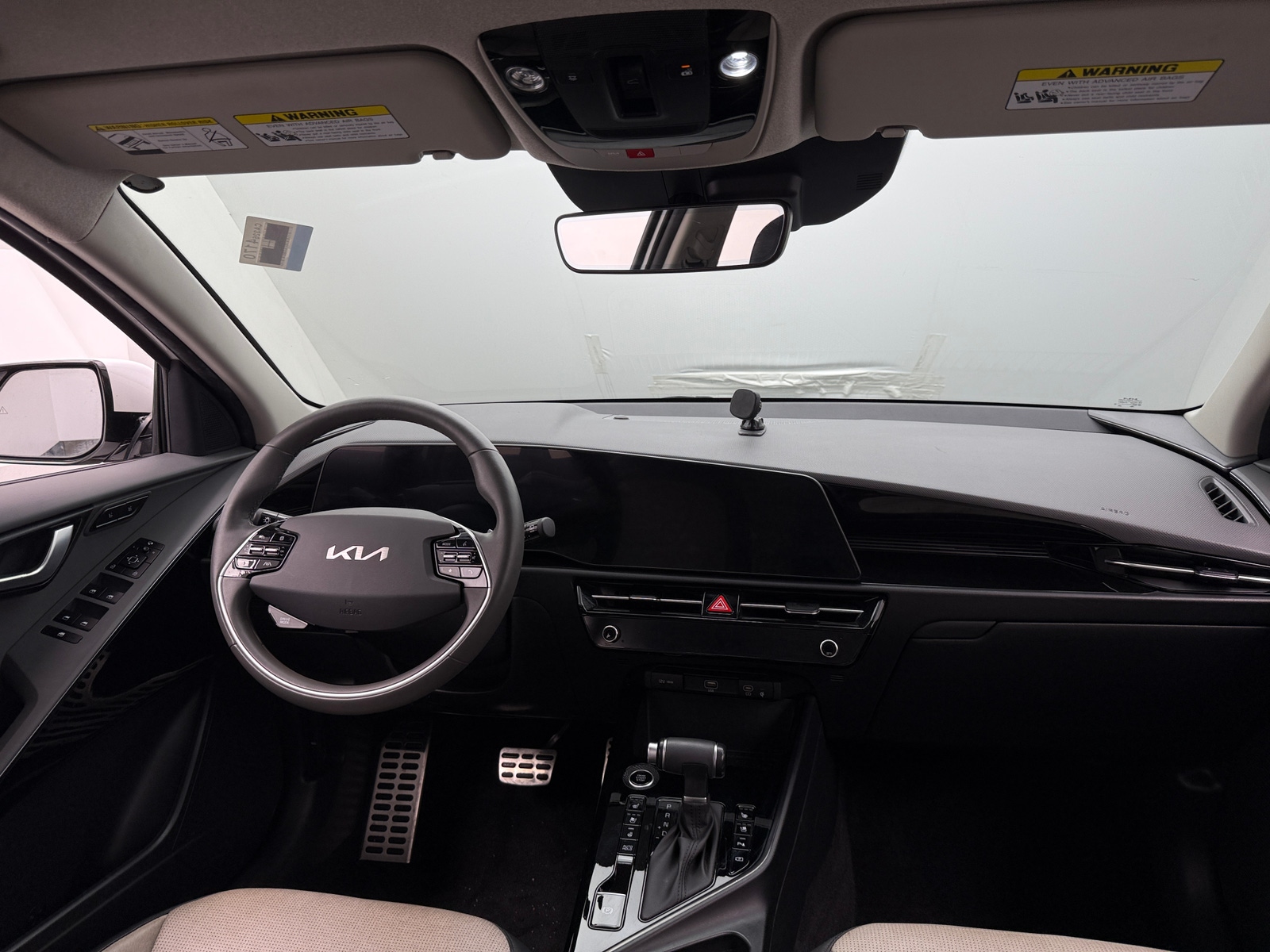 Thumbnail: 2023 Kia Niro - 2