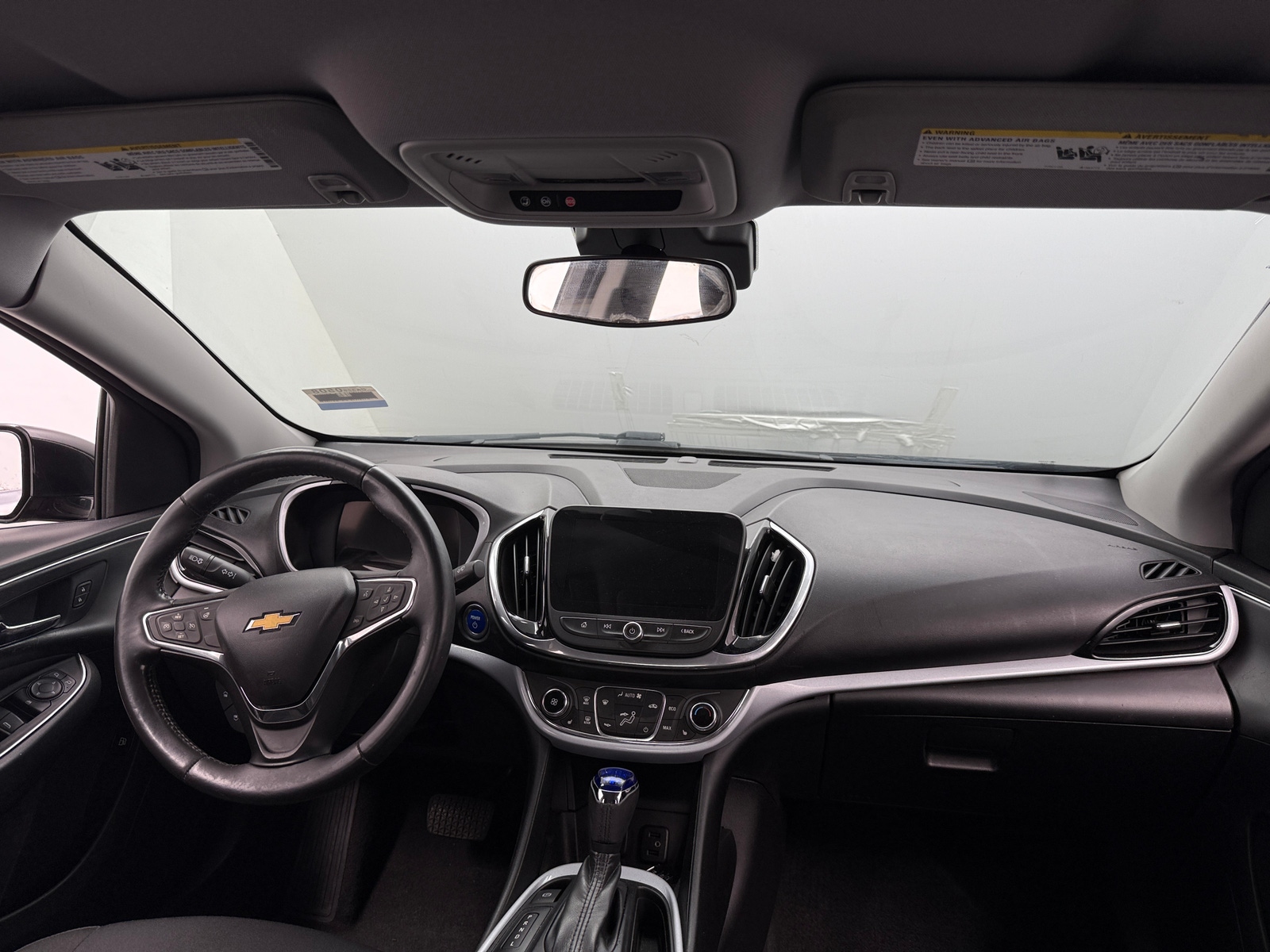 Thumbnail: 2017 Chevrolet Volt - 3