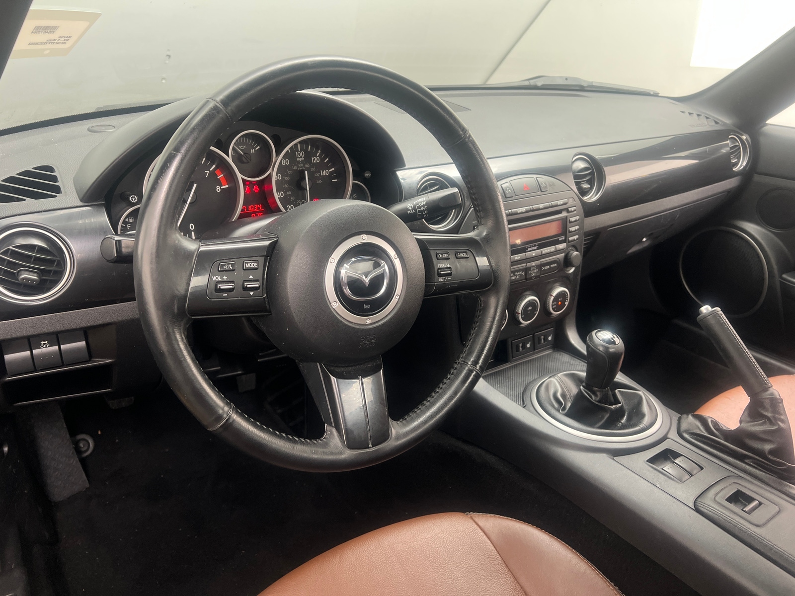 Thumbnail: 2014 Mazda MX-5 Miata - 2
