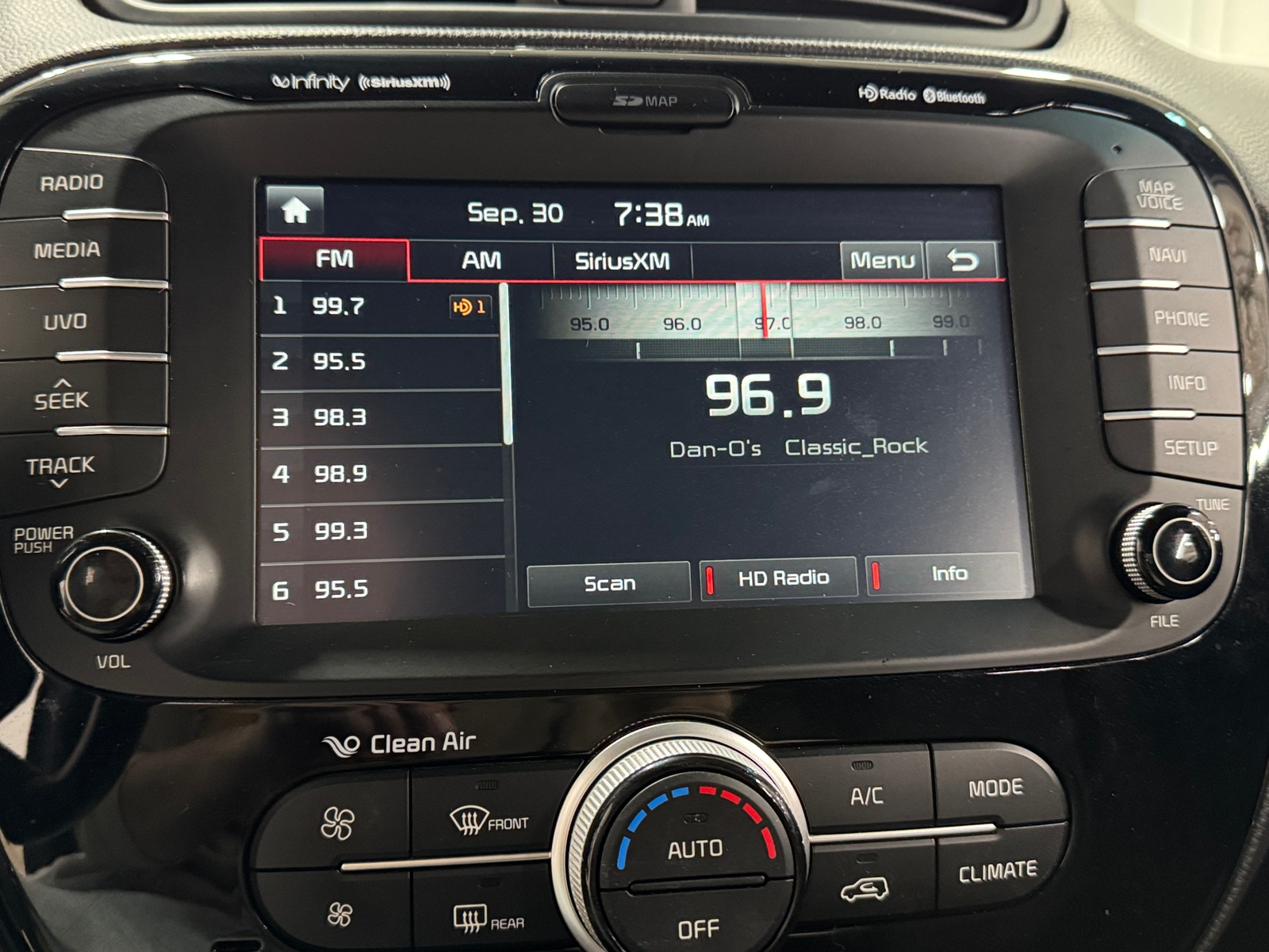 Thumbnail: 2016 Kia Soul - 4