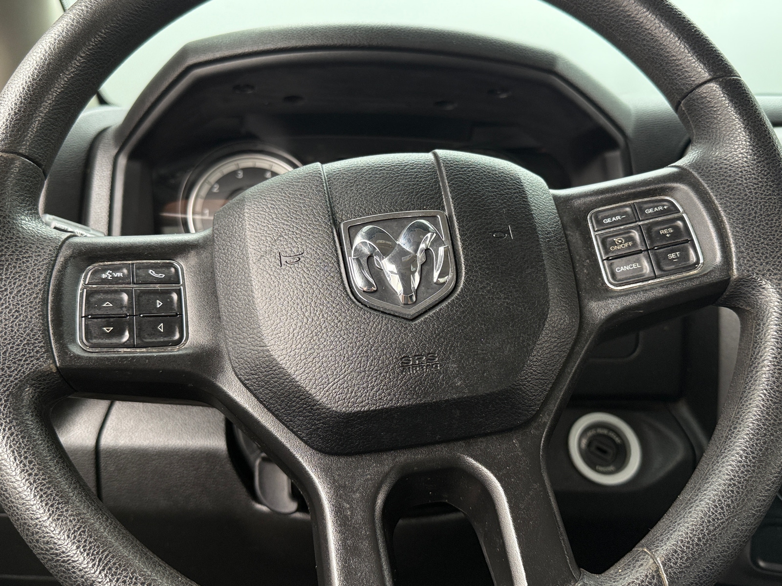 Thumbnail: 2021 RAM 1500 Classic - 3