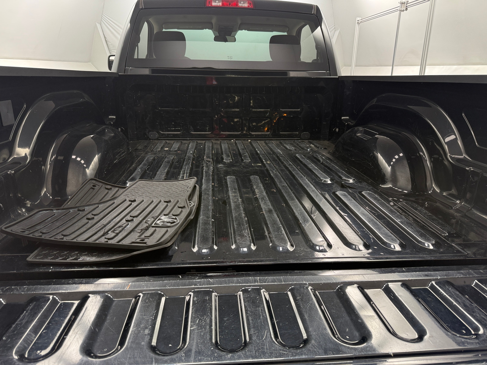 Thumbnail: 2021 RAM 1500 Classic - 4