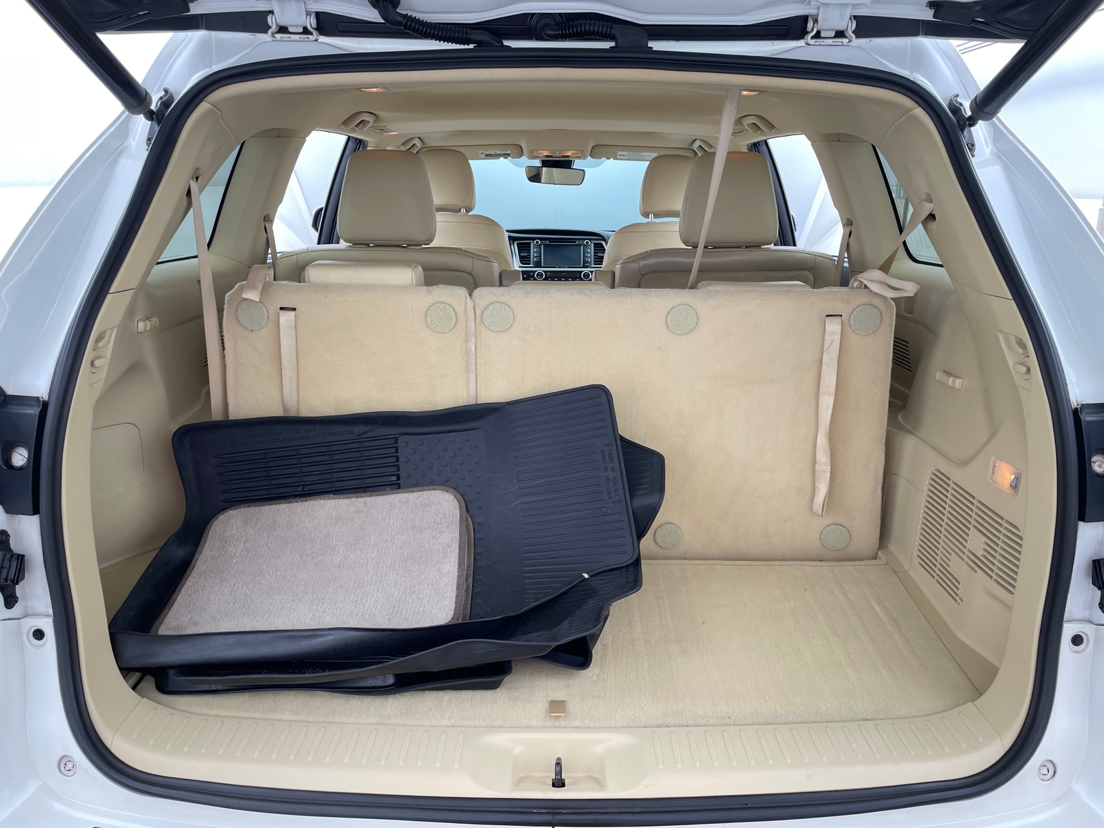Thumbnail: 2019 Toyota Highlander - 6