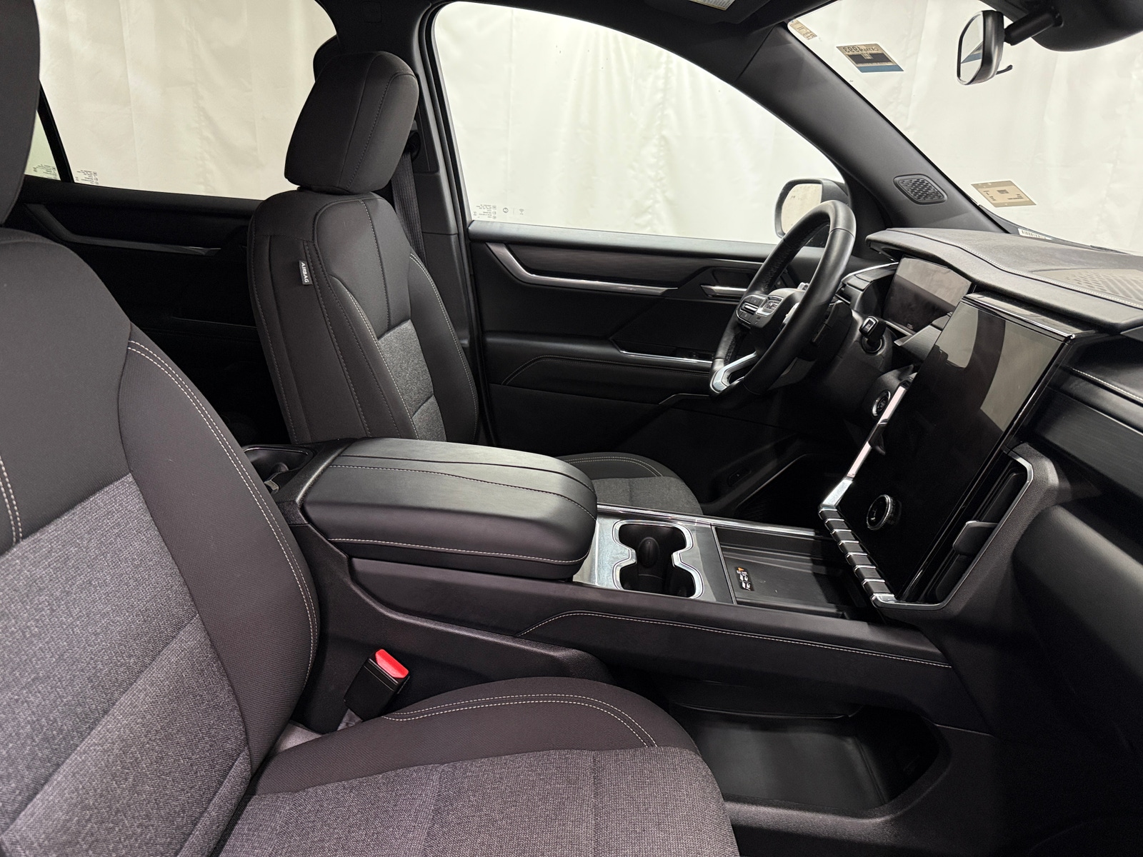 Thumbnail: 2025 GMC Acadia - 2