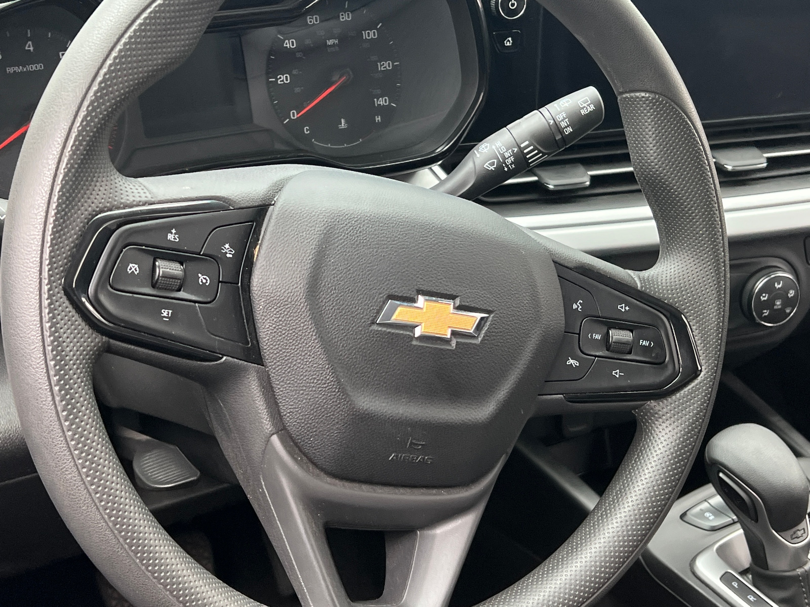 Thumbnail: 2025 Chevrolet Trax - 5